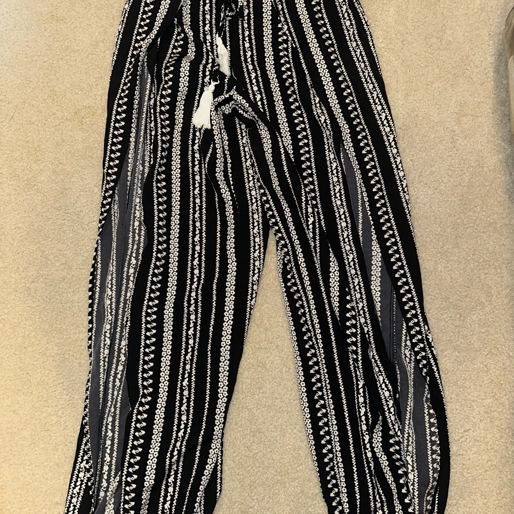 SHEIN Monochrome Patterned Pants